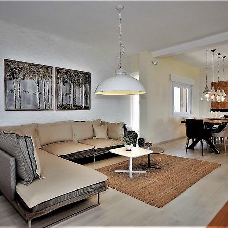 Villa Rodea Rodhiá Eksteriør billede